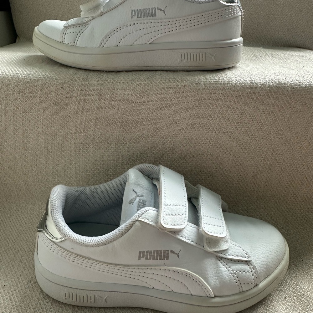 Like new PUMA Kids Classic White Sneakers size 10.5